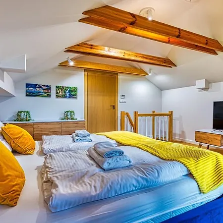 Penthaus Dwupoziomowy Z Klimatyzacja I 2 Lazienkami - 5d Apartment Karpacz