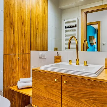 Penthaus Dwupoziomowy Z Klimatyzacja I 2 Lazienkami - 5d * كارباش